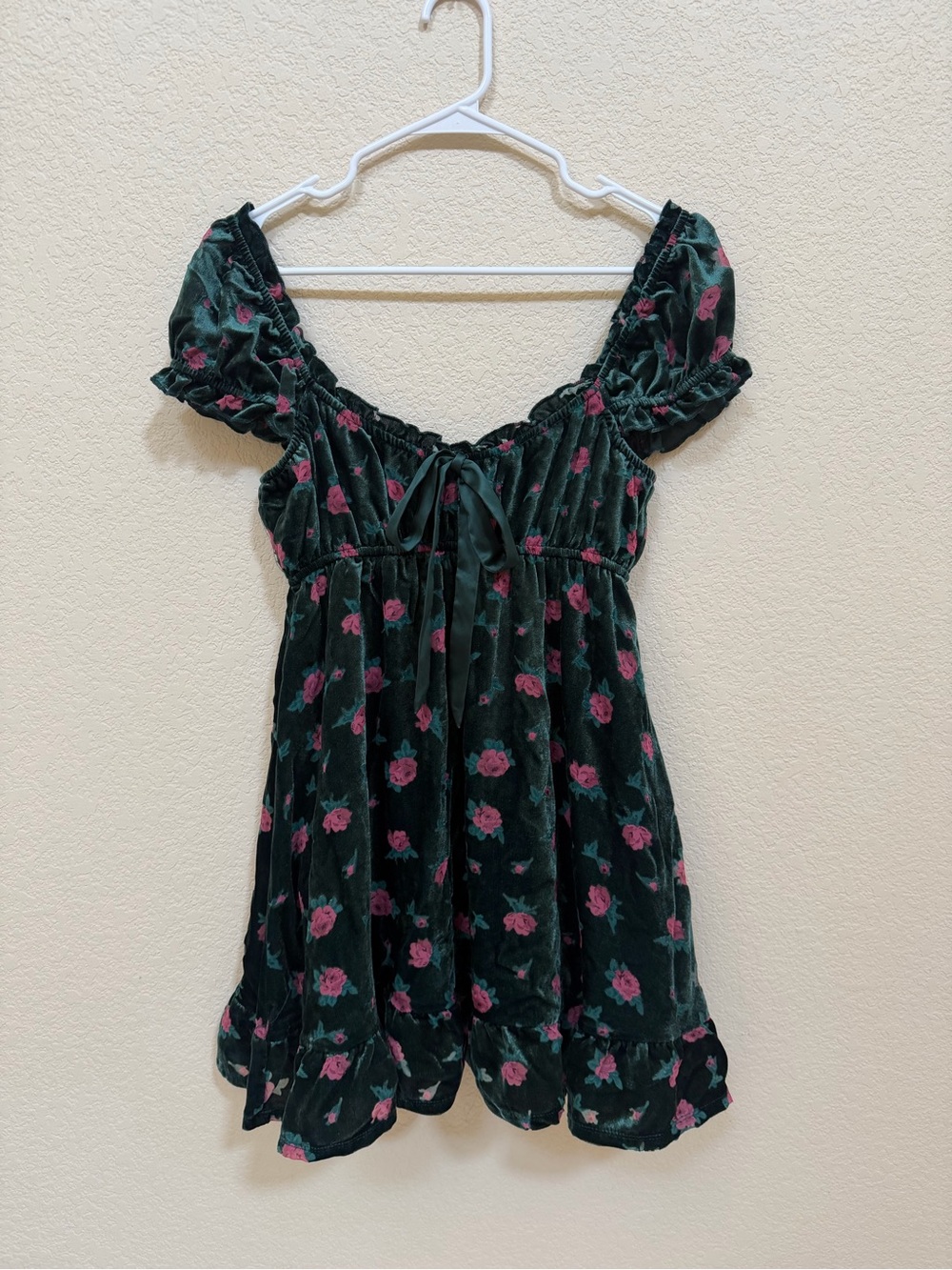 Altar'd State Deep Emerald Green Floral Velvet Dress